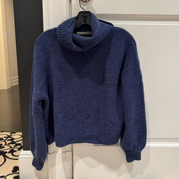 Alice + Olivia - Franklyn Turtleneck Pullover in Navy Multi - Picture 7 of 14